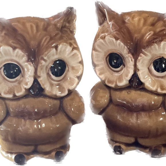 Lefton Ceramic Vintage Owl 2.5” Salt & Pepper Shakers - Picture 6 of 6